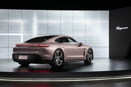 Porsche Taycan 2021 006