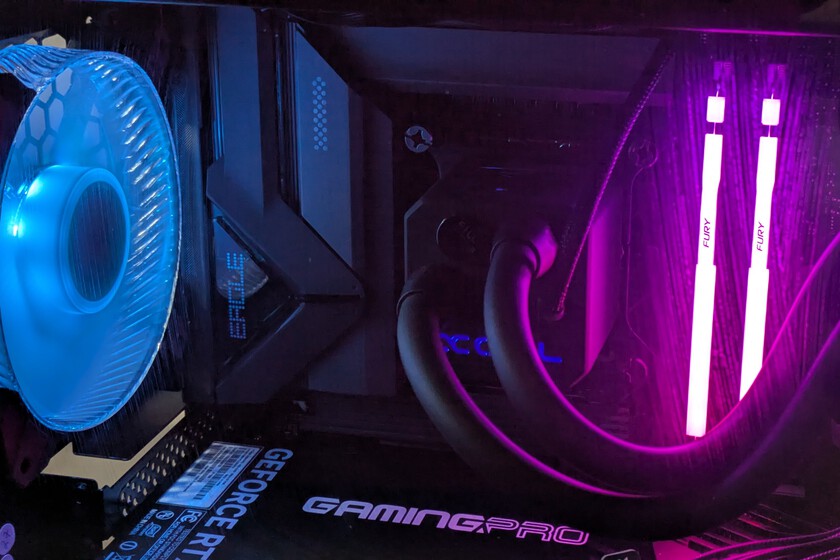 Siempre he montado mis ordenadores por piezas, pero esta bestia me ha hecho cambiar de opinión. Análisis del Erazer Hunter X30