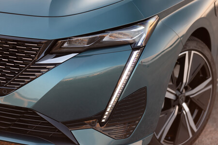 Peugeot 308 Testdrive 0921tc 131