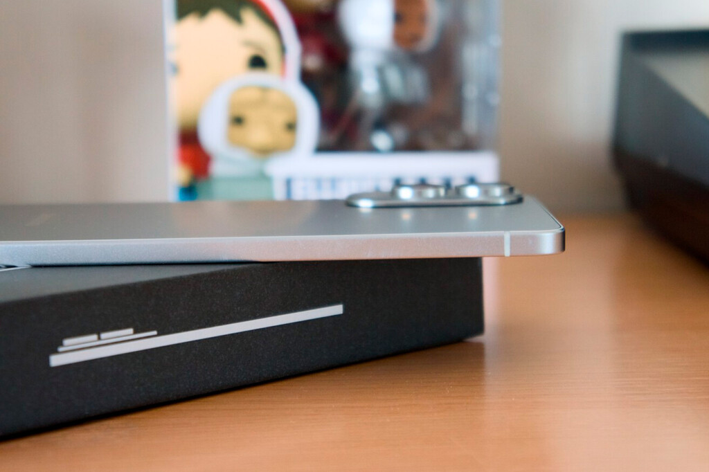 Las rebajas llegan a Samsung: el Galaxy más delgado, ahora también es muy barato. Y viene con regalos