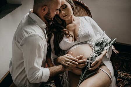 Relaciones sexuales en el embarazo: cuáles son las mejores posturas y otras preguntas frecuentes