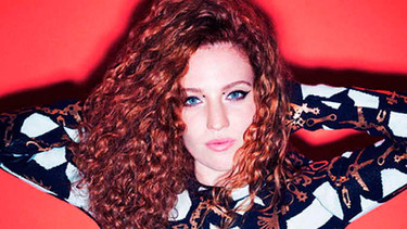 I Cry When I Laugh: si te gustó Jess Glynne con Clean Bandit, sola te va a enamorar
