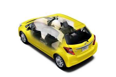 Toyota Vitz 2015