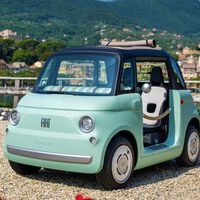 La forma más barata de hacerse con un coche eléctrico es tirar a los sin carnet. Por eso están triunfando y van a seguir haciéndolo