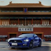Ford Mustang acelera a fondo y se convierte en el auto deportivo más vendido del mundo