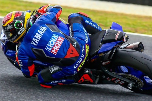 Un imparable Sandro Cortese consigue su primera victoria de Supersport en MotorLand