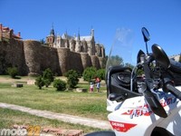 Las vacaciones de Moto 22, Frómista-Santiago de Compostela
