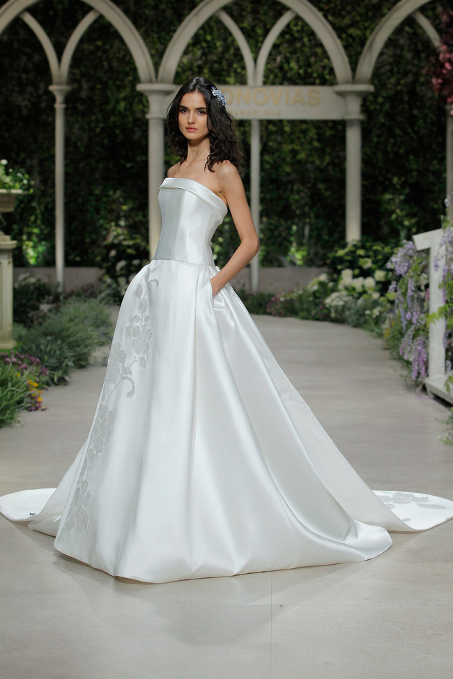 Pronovias Fashion Show Blanca Padilla