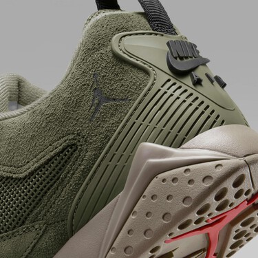 Nike rebaja a mitad de precio las zapatillas verde militar que son ideales para llevarlas de la ciudad al campo sin problemas