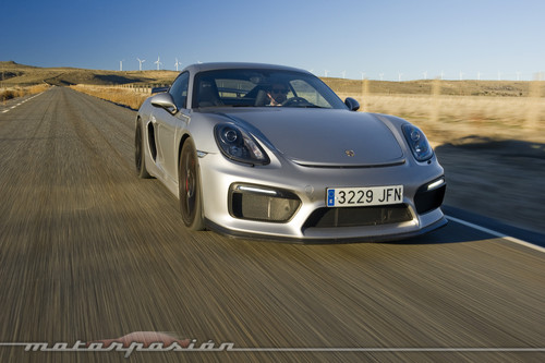 Probamos el Porsche Cayman GT4. ¿De verdad me vais a hacer elegir entre este y el 911 GT3?