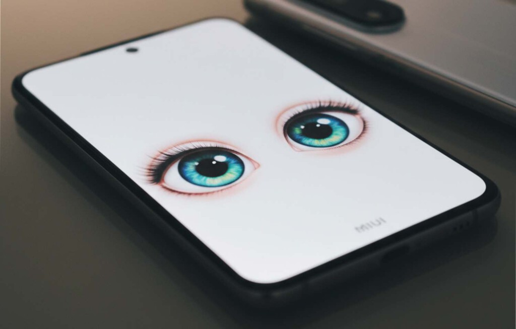 Mi nueva función favorita de HyperOS hace que el móvil 'cobre vida' al levantarlo, sin tocar un solo botón 