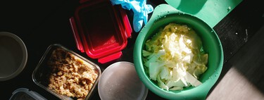 Los expertos coinciden que llevamos toda la vida enfriando mal la comida: "dejarla templar en la encimera es una pésima idea" 