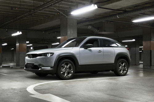 Mazda MX-30 2021: el primer eléctrico de la familia que dará vida a una nueva era