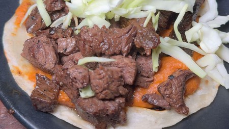Tacos Armando, la taquería en la que puedes echarle el guacamole que quieras a tus tacos: dónde está y qué pedir