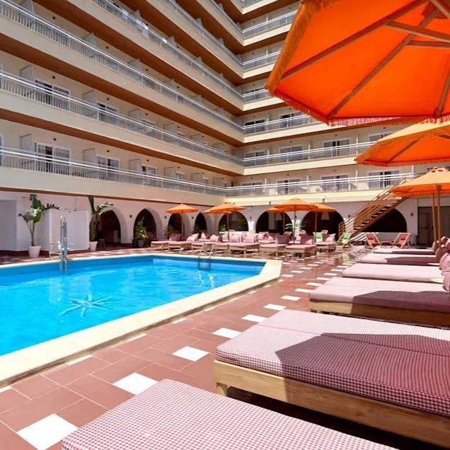 Vuelo + hotel en tent Bahia de Palma, Mallorca
