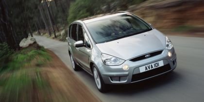 Ford S-MAX, a la venta en mayo