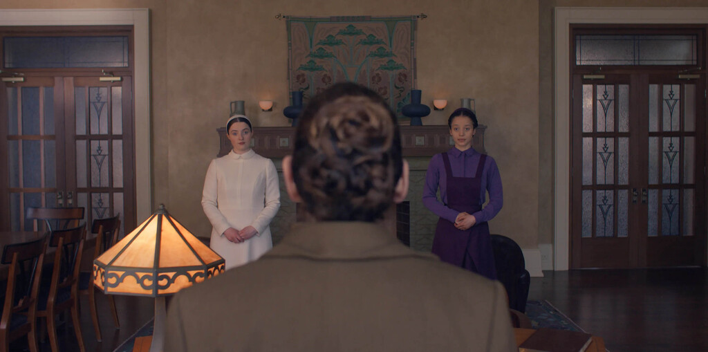 La secuela de 'El cuento de la criada' lanza sus primeras imágenes. Ann Dowd y Chase Infiniti protagonizan el regreso a Gilead