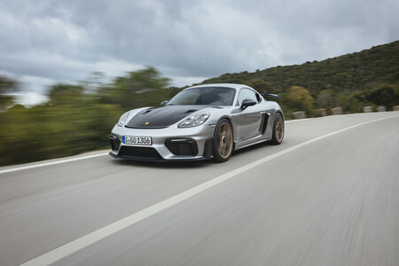 Porsche 718 Cayman GT4 RS
