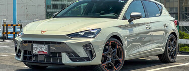 Probamos el nuevo CUPRA León: el hot-hatch español ahora es más explosivo para ganar al Golf GTI en su propio juego
