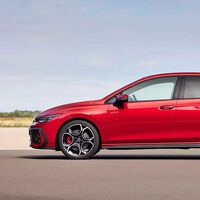 Ni Volkswagen, ni Stellantis, ni Mercedes: con la demanda al ralentí y la competencia china las marcas de coches europeas no levantan cabeza 