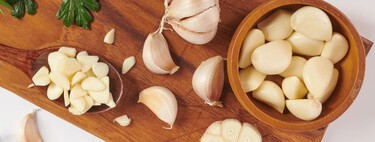 La forma en que se corta el ajo influye en la intensidad de su sabor en las recetas: así debes usarlo para cada elaboración 