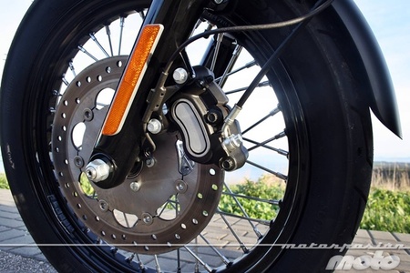 Harley Davidson DYNA Street Bob