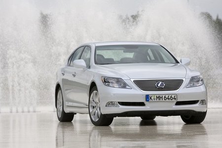 Lexus LS 600h