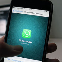 Si te comunicas con tus clientes por WhatsApp también puedes ser multado por la AEPD