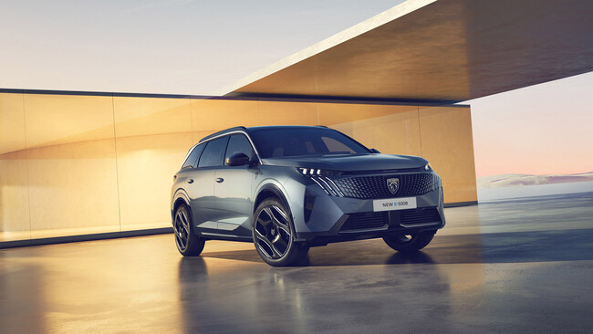 Peugeot E 5008 2024 7