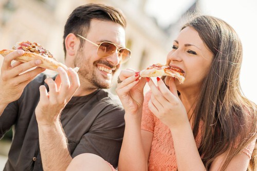 La incertidumbre marca la vida en México: casarse ya no es prioridad, muchos prefieren vivir el presente