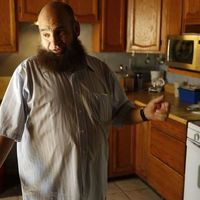 La asombrosa historia del hombre que adopta solo a los niños con enfermedades terminales