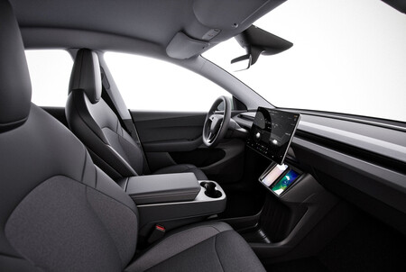 Tesla Model Y Standard 3