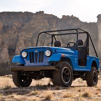 No te engañan tus ojos: este coche no es un Jeep CJ-7, es el nuevo Mahindra Roxor fusilando su diseño