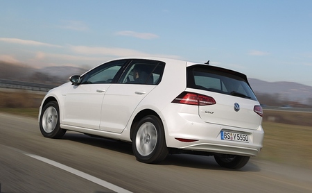 Volkswagen e-Golf 02