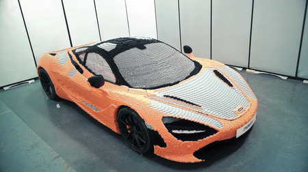 En video: Así se arma un McLaren 720S con 280,000 piezas de Lego
