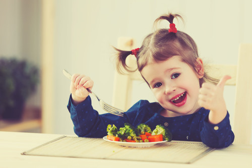 Vitamina D y hierro en bebés y niños: ¿cuándo es necesario suplementar y por qué?