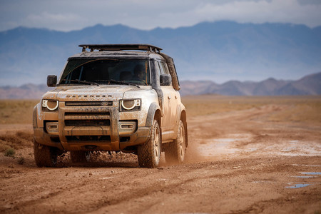 Land Rover Defender 2020