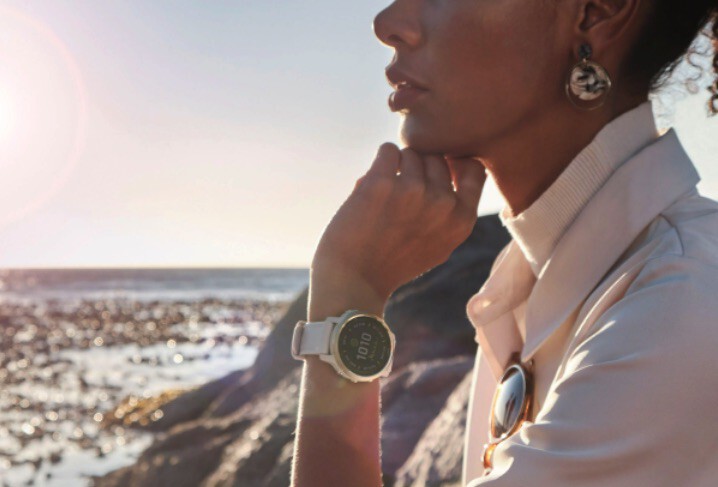 Qué smartwatch o pulsera de actividad regalar el Día de la Madre: 18 wearables en función de presupuesto, diseño y funciones