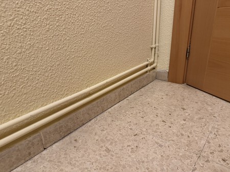 Tuberías de calefacción a la vista