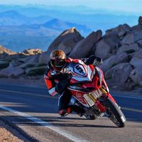 Carlin Dunne y Ducati consiguen la revancha en Pikes Peak contra las KTM