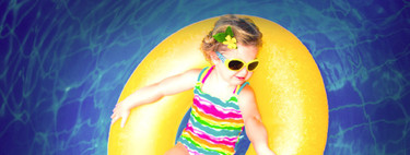 En la piscina y en la playa, ni manguitos ni flotadores