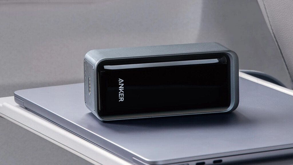 Diseño compacto, 20.000 mAh y compatibilidad con iPhone y MacBook. Esta batería de Anker es ideal para llevar de viaje Diseño compacto, 20.000 mAh y compatibilidad con iPhone y MacBook. Esta batería de Anker es ideal para llevar de viaje