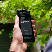 WhatsApp se come el almacenamiento de tu Galaxy. Evitarlo es muy fácil