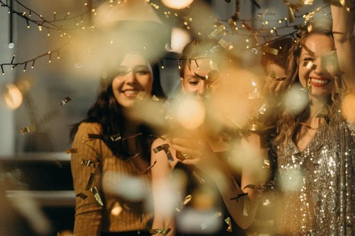 Hasta un 50% en moda y accesorios de fiesta para estas Navidades en ASOS