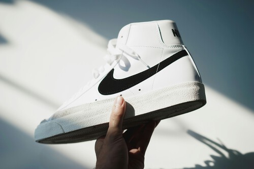 Liquidación en zapatillas de últimas tallas: Nike, Vans y más por menos de 30 euros  