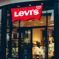 Levi's tiene en sus rebajas los míticos vaqueros 501 de toda la vida a casi mitad de precio  