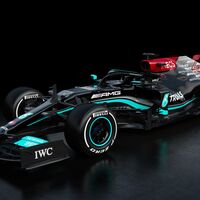 El nuevo Mercedes de Fórmula 1 sigue luciendo de negro contra el racismo aunque deja un hueco al burdeos