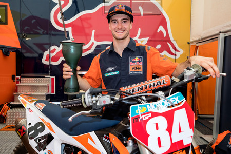 Jeffrey Herlings ha sido operado de su pie derecho y es duda para el comienzo del mundial de MXGP 2019