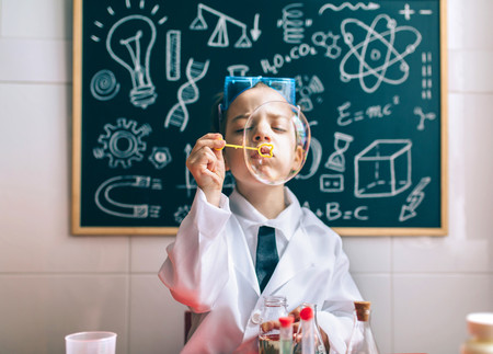 13 experimentos caseros fáciles y divertidos para hacer con los niños