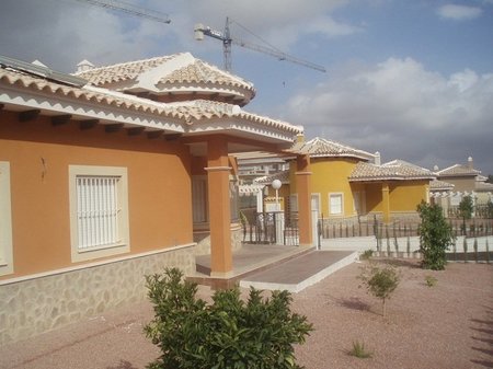 El otro lado de la barrera: muchos hipotecados deben más del valor que tiene su vivienda